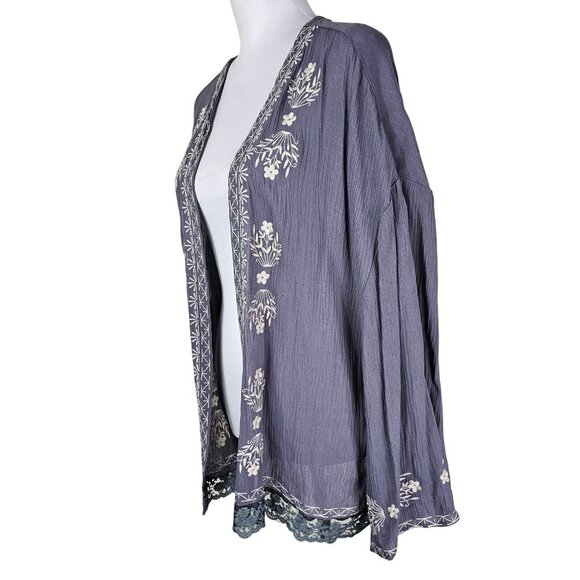 Sundance Embroidered Open Front Kimono Cardigan M Gray Cream Flowy Crinkle Boho - Picture 9 of 9